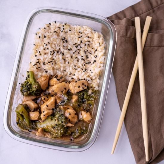 Chicken & Broccoli w/Oyster Sauce - Recipe photo by smackofflavor