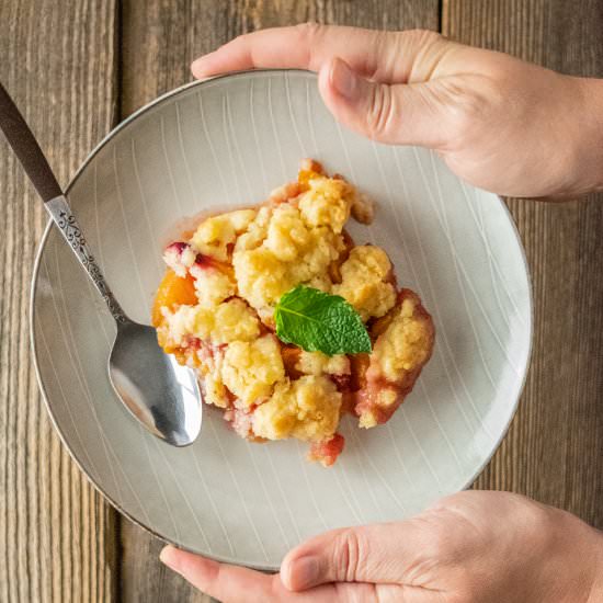 Classic Peach Crisp - Recipe photo by jodiloves