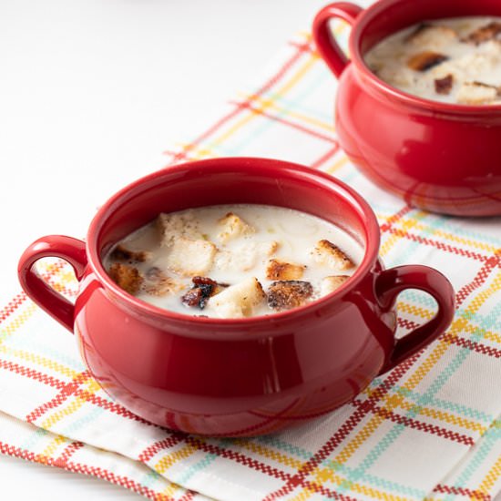 Slow Cooker Potato Leek Soup - Recipe photo by sidewalkshoes