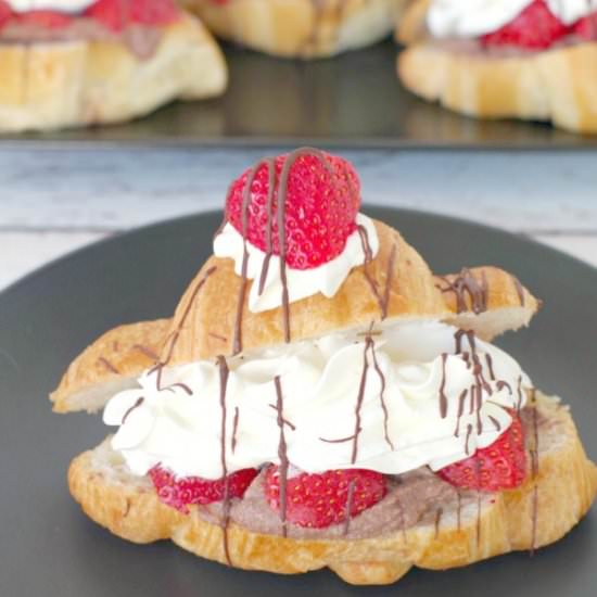 Mini Strawberry Tiramisu Éclairs - Recipe photo by Food Meanderings
