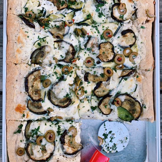 Eggplant Pizza with Cream Sauce - Recipe photo by thefigjar