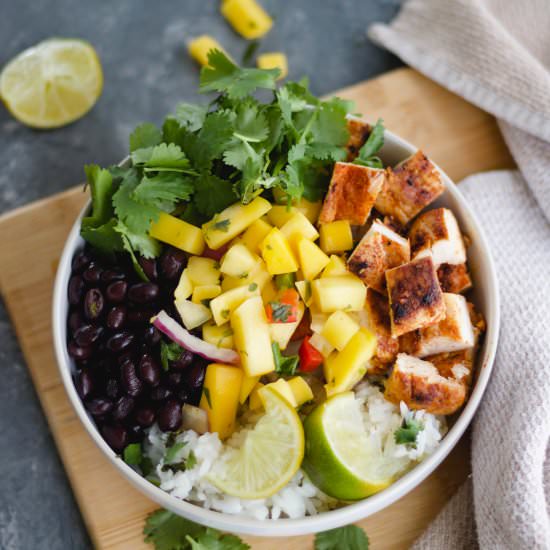 DIY Chicken Burrito Bowl Recipe - Recipe photo by Alifedelicious