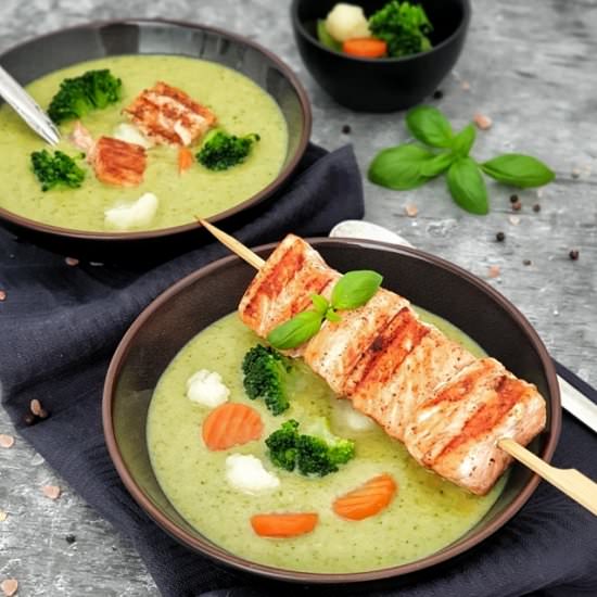Gemüse Brokkoli Suppe & Lachsspieß - Recipe photo by lydiasfoodblog