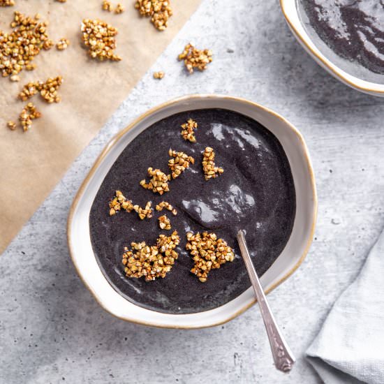 Blueberry Spinach Smoothie Bowl - Recipe photo by FromScratchFast
