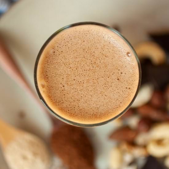Adaptogenic Chocolate Mylk - Recipe photo by Nutreats