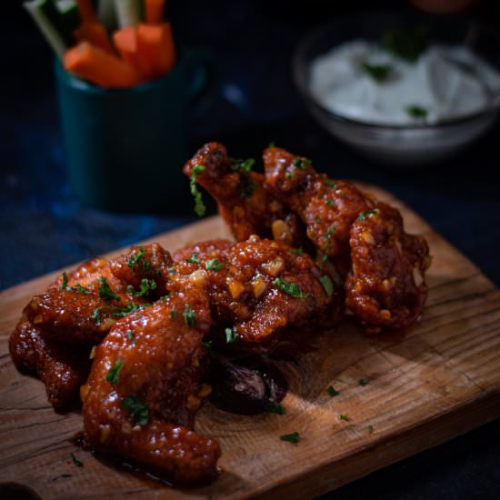 Garlic Sriracha Buffalo Wings - Recipe photo by kusinaniteds