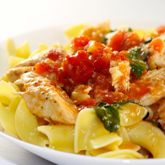 The BEST Tomato Basil Chicken - Recipe photo by explorecookeat