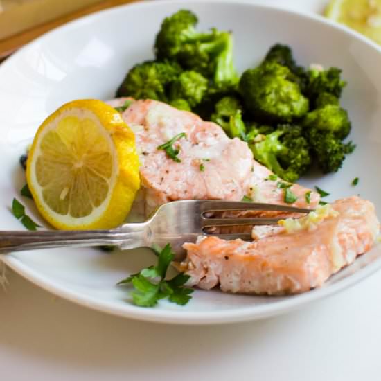 Roasted Garlic Salmon & Broccoli - Recipe photo by Thenaturalnurturer