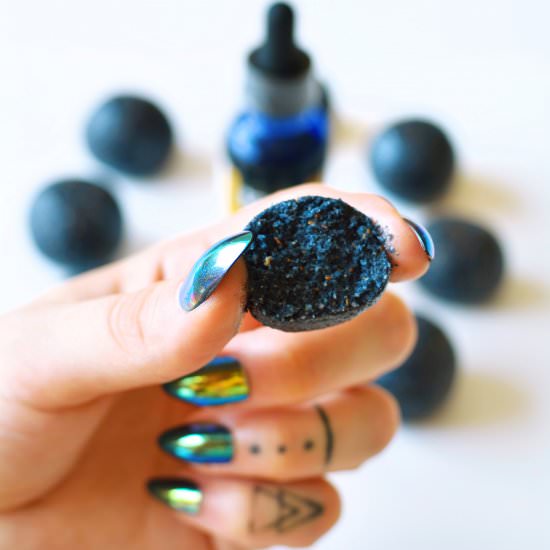 Blueberry CBD Power Balls - Recipe photo by greensofthestoneage