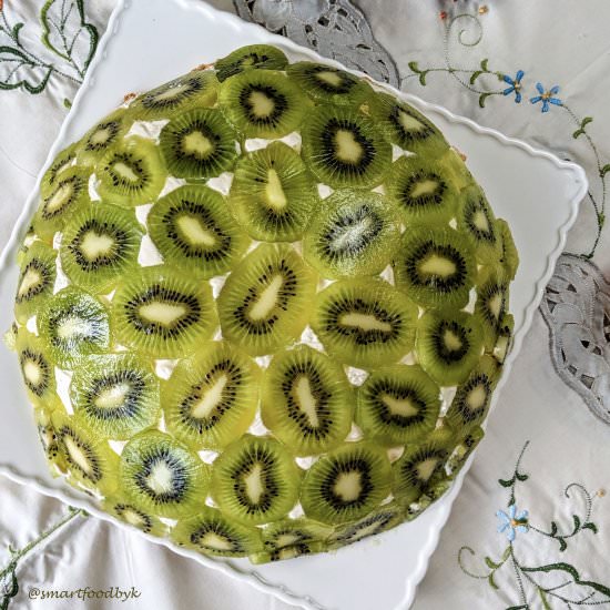 Dome-like Kiwi Cream Cake - Recipe photo by Smart Food by K