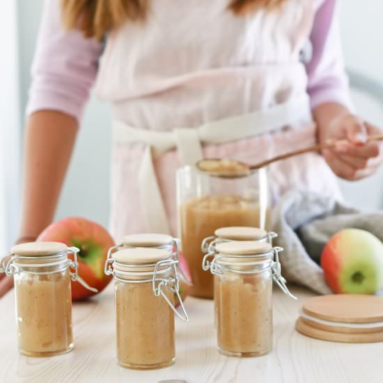 Stovetop Applesauce - Recipe photo by tidbits-cami.com