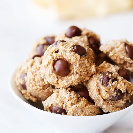 Banana Oatmeal Choco Chip Cookies - Recipe photo by cleaneatingkitchen