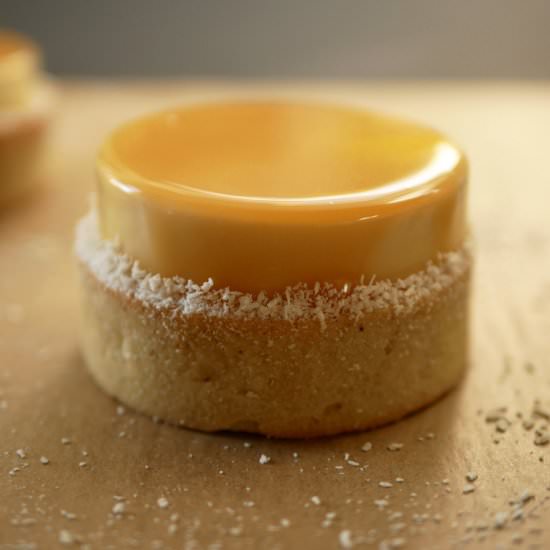 Alfajores Tartlets - Recipe photo by Cake Lab