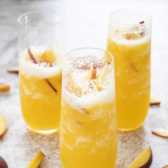 Easy Bellini Recipe - Recipe photo by TheSaltyMarshmallow