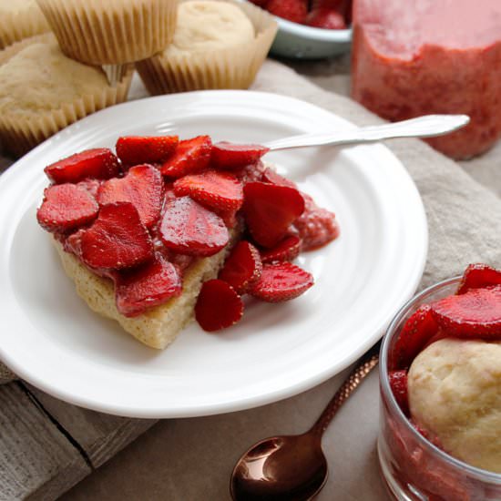 VANILLA CAKE + STRAWBERRY PUDDING - Recipe photo by fresh is real