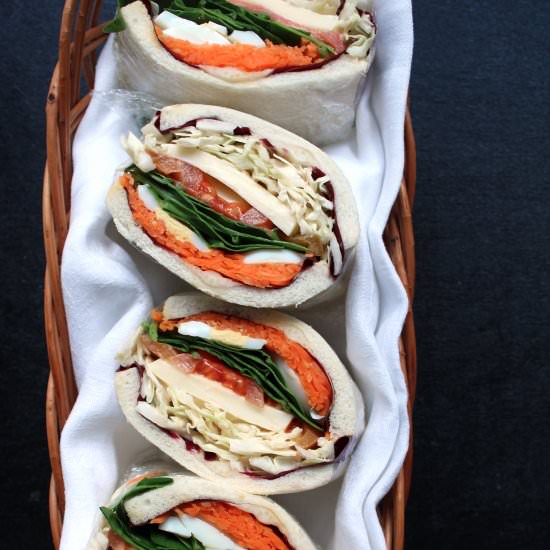 Loaded vegetarian sandwich - Recipe photo by Foodohfood