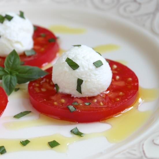 tomato, basil and ricotta appetizer - Recipe photo by christinascucina