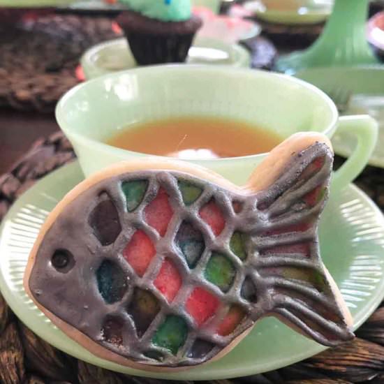 Vegan Lemon Rainbow Fish Cookies - Recipe photo by vegandollhouse