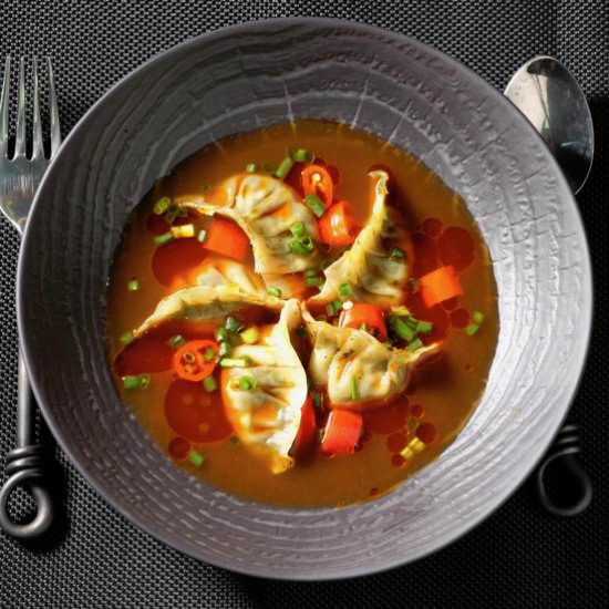 Mushroom dumplings in a málà broth - Recipe photo by delectabilia