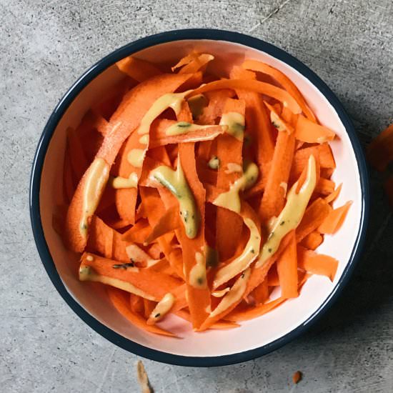 DELICIOUS SALAD OF CARROTS WITH DIJ - Recipe photo by deliciousspanishfood