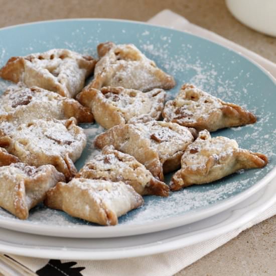 Coffee Hamantaschen - Recipe photo by lilcookieblog