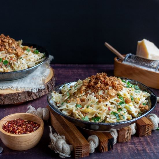 Farfalle Aglio e Olio - Recipe photo by Healthy World Cuisine