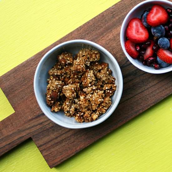 Chunky Maca Almond Granola - Recipe photo by Nutreats