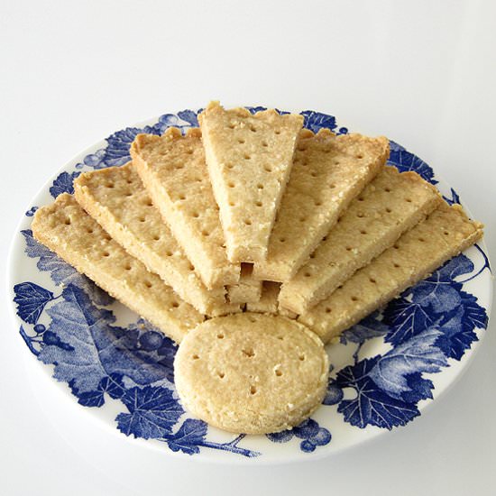 Shortbread Petticoat Tails - Recipe photo by delightfulrepast