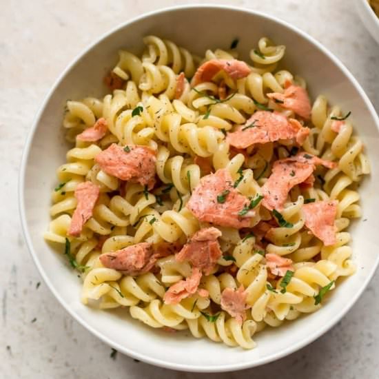 easy smoked salmon pasta - Recipe photo by saltandlavender
