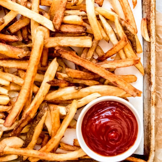 HOMEMADE FRENCH FRIES - Recipe photo by houseofnasheats