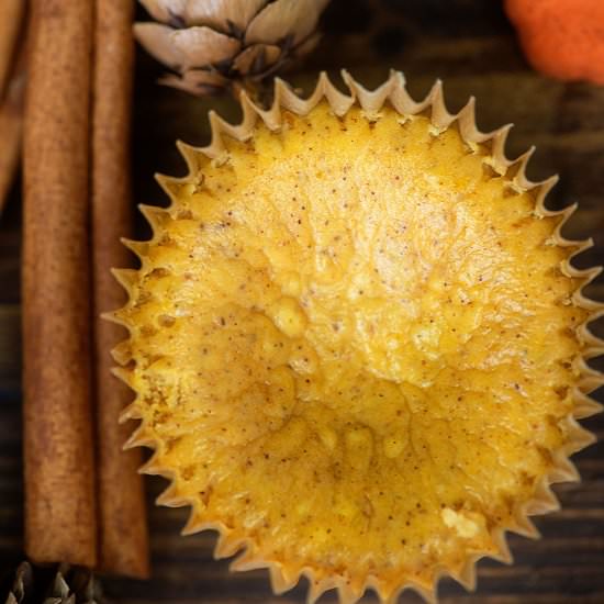 KETO PUMPKIN CHEESECAKE - Recipe photo by ThatLowCarbLife