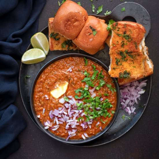 Mumbai Pav Bhaji - Recipe photo by cubesnjuliennes