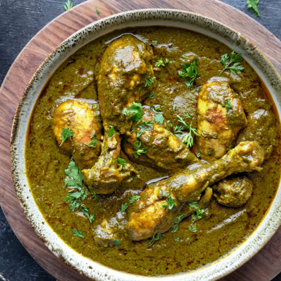 Chicken Saag - Recipe photo by cubesnjuliennes