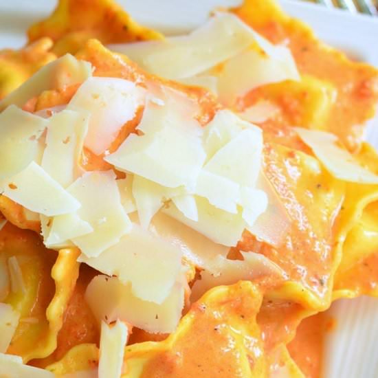 Ravioli In Creamy Red Pepper Sauce - Recipe photo by WillCookForSmiles