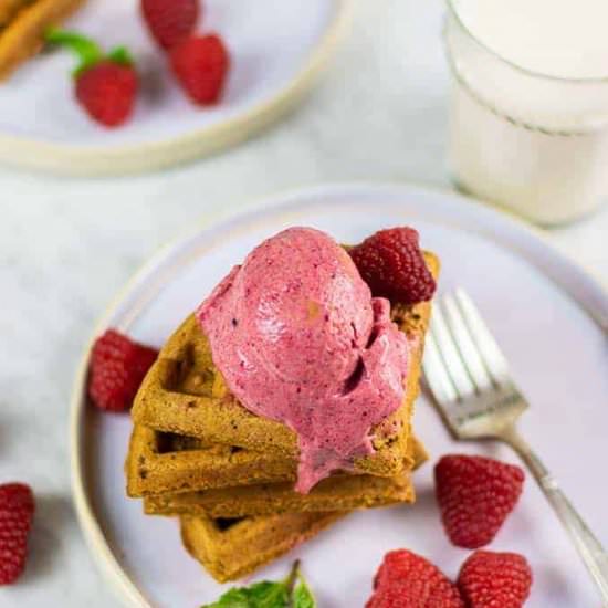 Superfood Waffles & Nice Cream - Recipe photo by SunkissedKitch