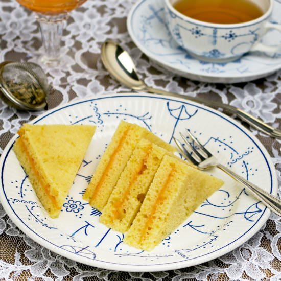 Cake sandwiches with orange curd - Recipe photo by Culinaire bagage