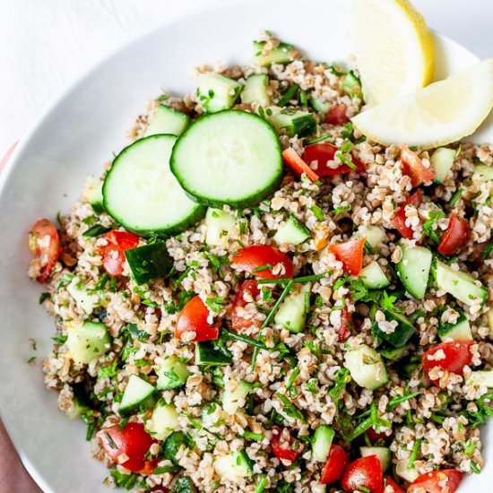 Tabbouleh recipe - Recipe photo by chewoutloud