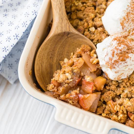 Apple Crisp with Ginger - Recipe photo by rachelcooksblog