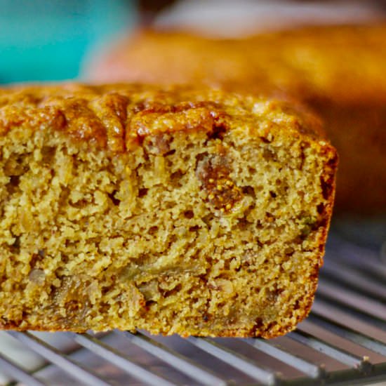 Moist and Delicious Fig Bread - Recipe photo by HIldaskitchenblog