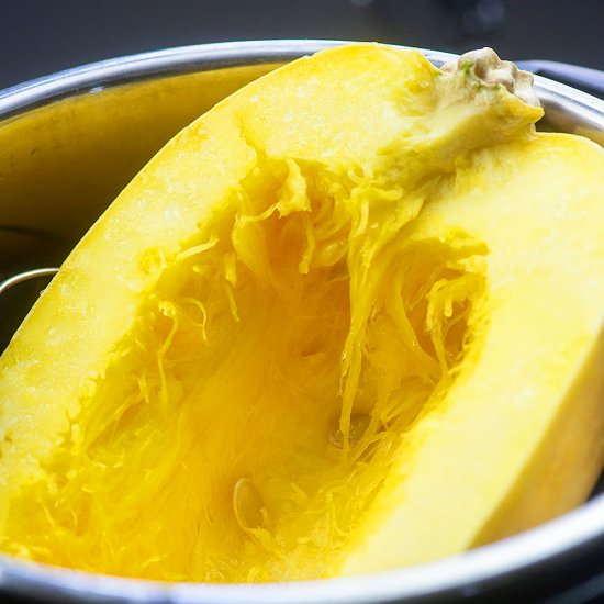 INSTANT POT SPAGHETTI SQUASH - Recipe photo by ThatLowCarbLife