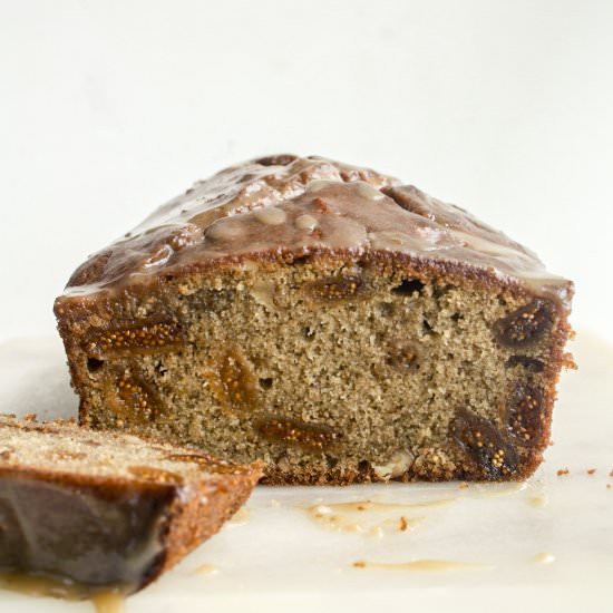 Spiced Fig & Walnut Cake - Recipe photo by The Desserted Girl