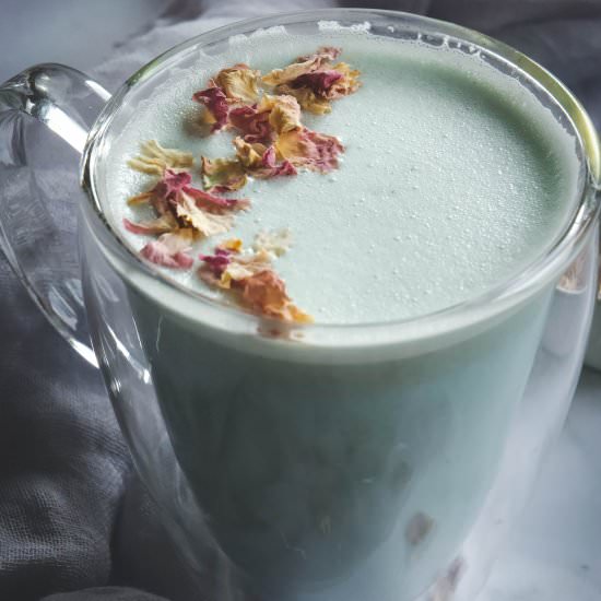 cardamom moon milk - Recipe photo by calm eats