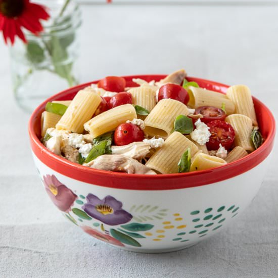 Caprese Chicken Pasta Salad - Recipe photo by sidewalkshoes