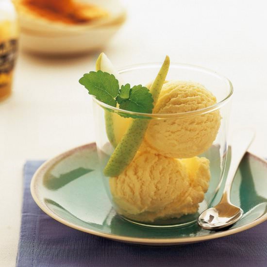 Mustard Ice Cream with Pears - Recipe photo by moni