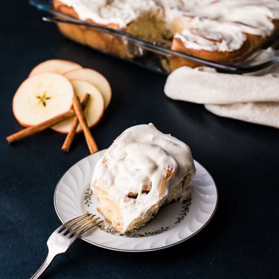 Apple Cinnamon Rolls - Recipe photo by RNsKitchen