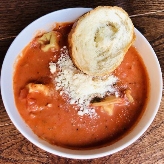 Tomato Basil Tortellini Soup - Recipe photo by Hungry Six