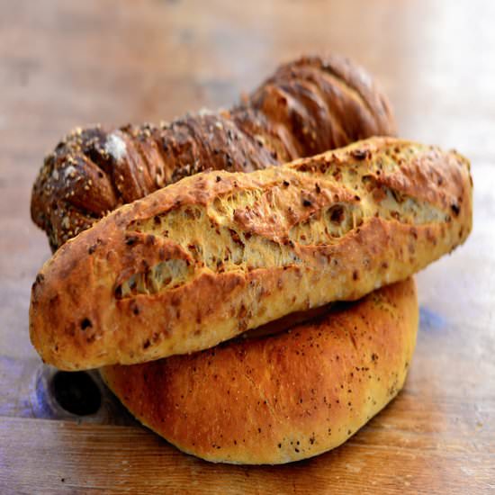 Homemade French Bread Recipe - Recipe photo by apilinariosilvia