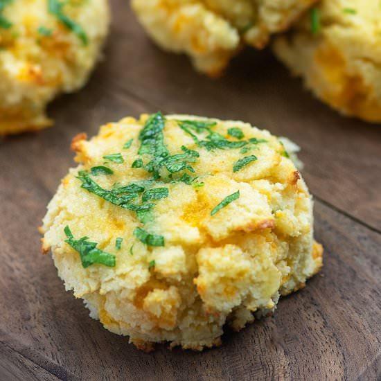KETO CHEDDAR BAY BISCUITS - Recipe photo by ThatLowCarbLife