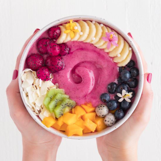 Tropical Pitaya Smoothie Bowl - Recipe photo by purelykaylie