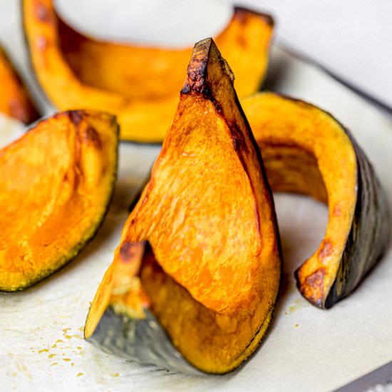 Roasted Kabocha Squash - Recipe photo by drivemehungry